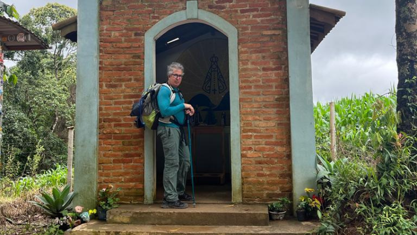 O reforço escolar em comunidades carentes, segundo Eloizio Gomes Afonso Duraes, fortalece a aprendizagem e abre caminhos para um futuro melhor.