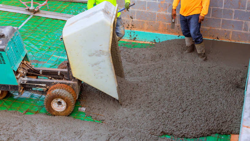 Entenda como aplicar corretamente as boas práticas de concretagem em obras residenciais, do preparo à cura, com a credibilidade de Valderci Malagosini Machado.